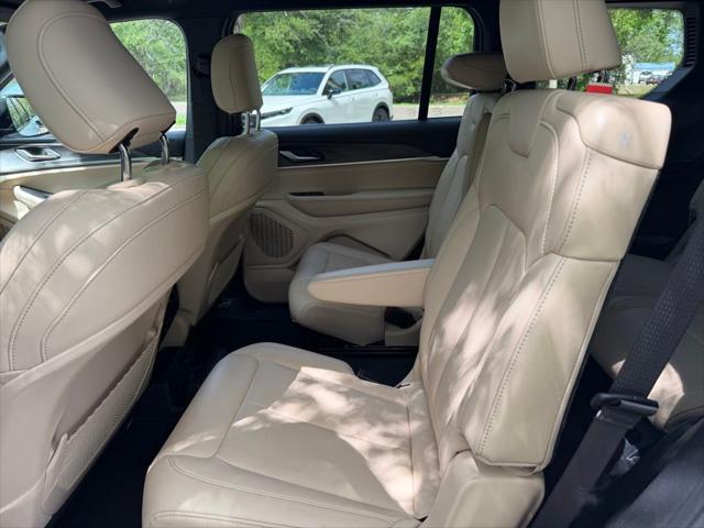 2025 Jeep Grand Cherokee L Limited 4x4