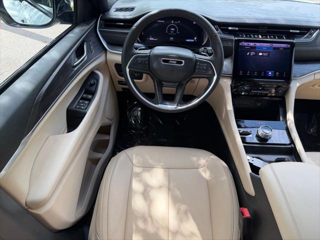 2025 Jeep Grand Cherokee L Limited 4x4