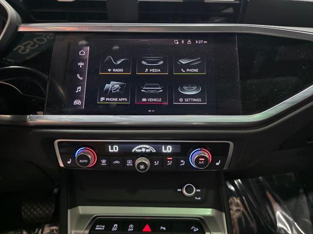 2022 Audi Q3 Premium Plus 45 TFSI S line quattro Tiptronic