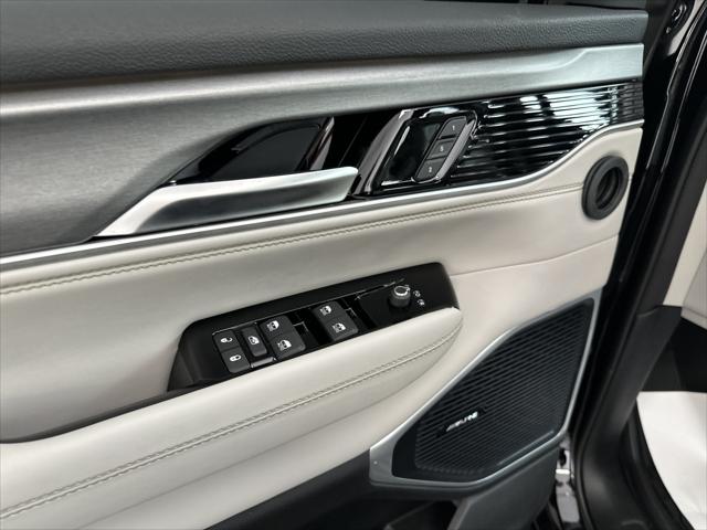 New 2026 High Gloss Black Exterior Paint Jeep Grand Wagoneer image 40