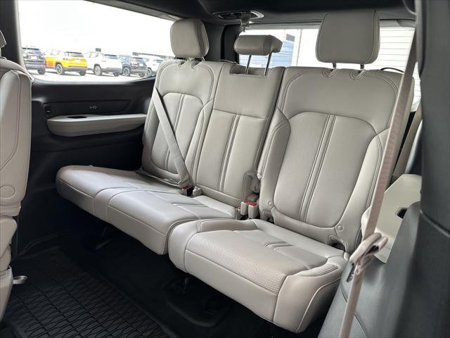 New 2026 High Gloss Black Exterior Paint Jeep Grand Wagoneer image 58