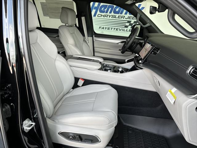 New 2026 High Gloss Black Exterior Paint Jeep Grand Wagoneer image 47