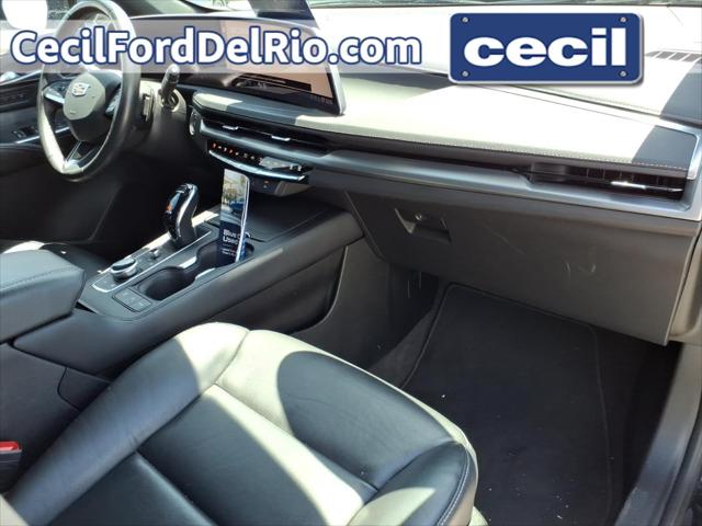 2024 Cadillac XT4 FWD Premium Luxury