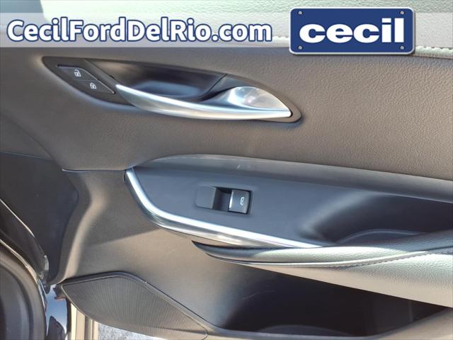 2024 Cadillac XT4 FWD Premium Luxury