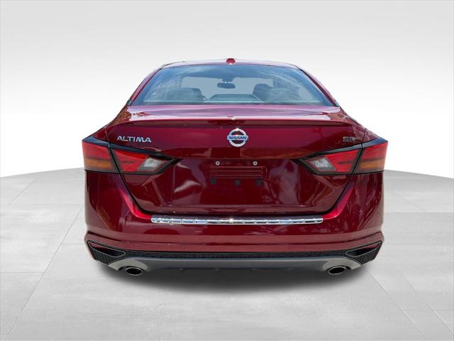 2022 Nissan Altima SR FWD