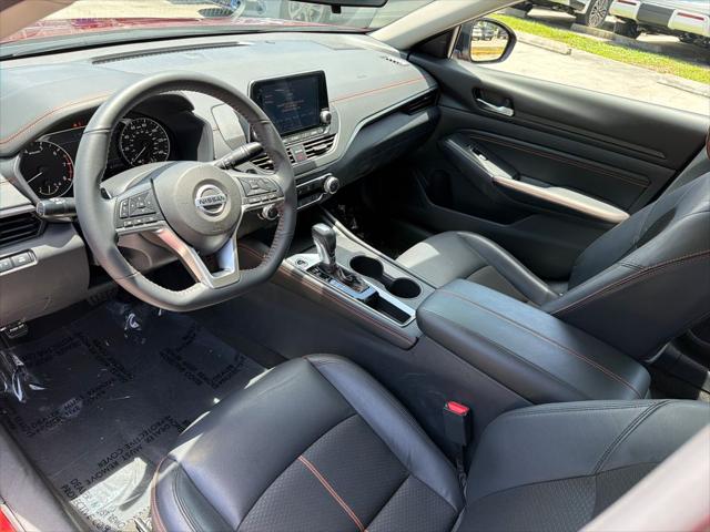 2022 Nissan Altima SR FWD