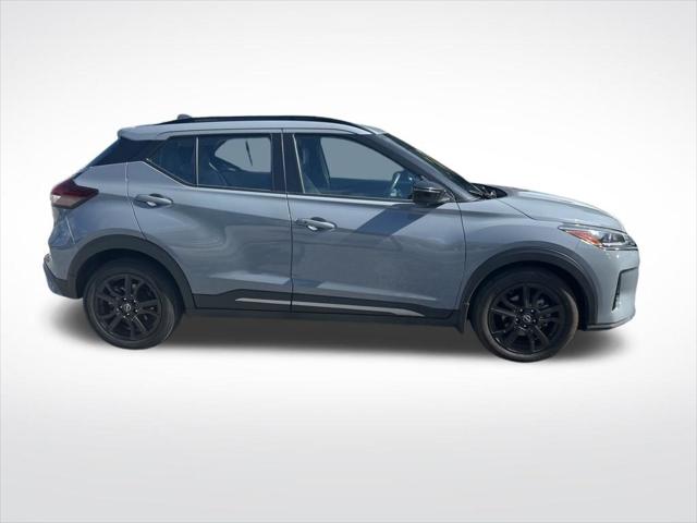2023 Nissan Kicks SR Xtronic CVT