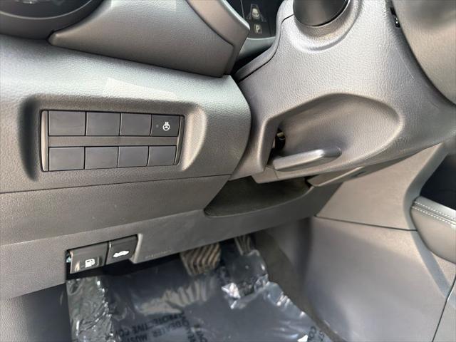 2023 Nissan Kicks SR Xtronic CVT