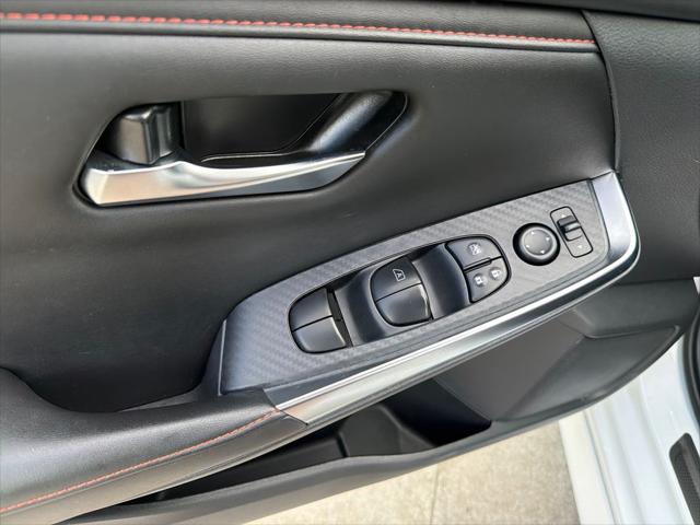 2024 Nissan Sentra SR Xtronic CVT