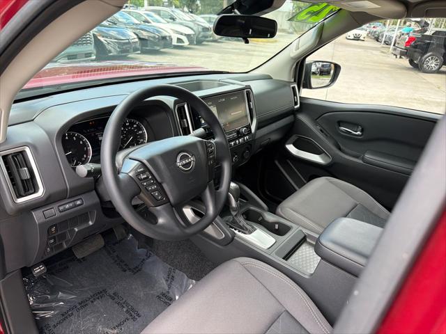 2025 Nissan Frontier Crew Cab SV 4x2