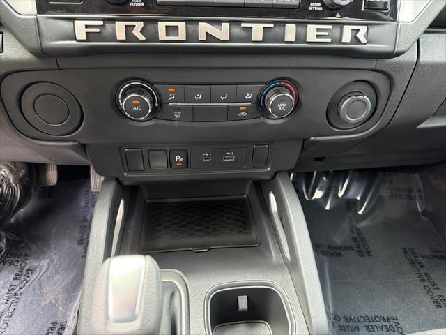 2025 Nissan Frontier Crew Cab SV 4x2