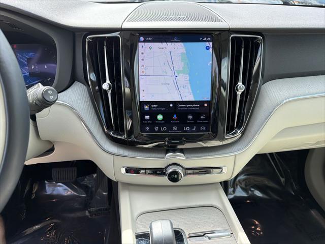 2023 Volvo XC60 B5 Plus Bright Theme