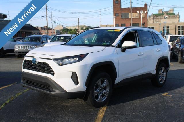 2022 Toyota RAV4 Hybrid LE