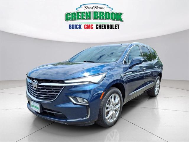 2022 Buick Enclave AWD Essence