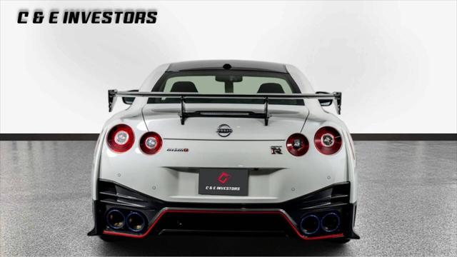 2023 Nissan GT-R NISMO Dual-clutch 6-Speed Transmission