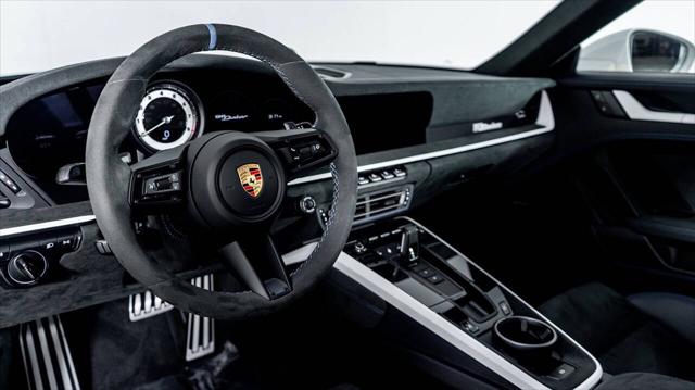 2024 Porsche 911 Dakar