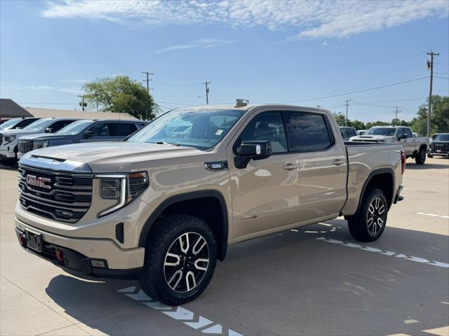 2023 GMC Sierra 1500 4WD Crew Cab Short Box AT4
