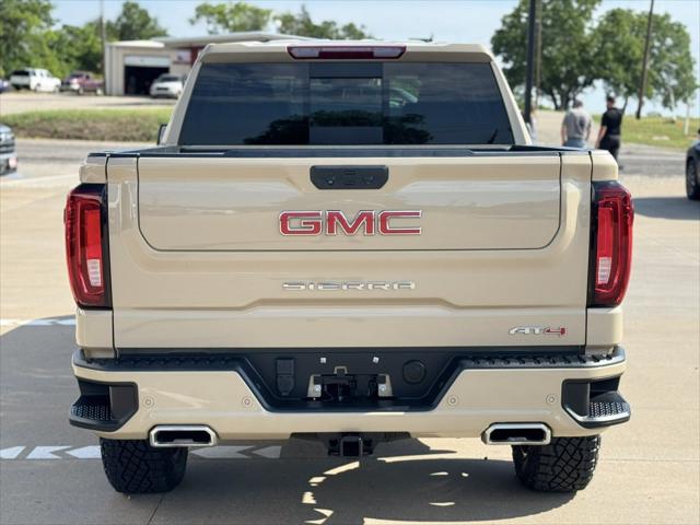 2023 GMC Sierra 1500 4WD Crew Cab Short Box AT4
