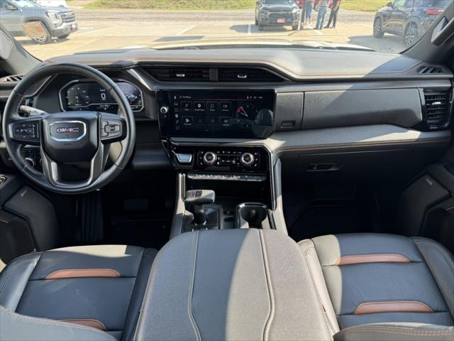 2023 GMC Sierra 1500 4WD Crew Cab Short Box AT4
