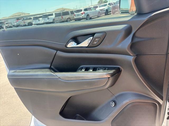 2023 GMC Acadia FWD SLT