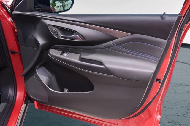 2024 Buick NV Sport Touring FWD
