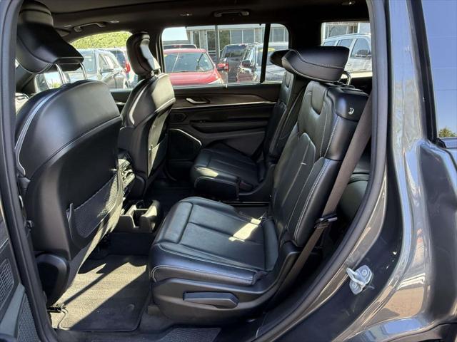 2023 Jeep Grand Cherokee L Overland 4x4