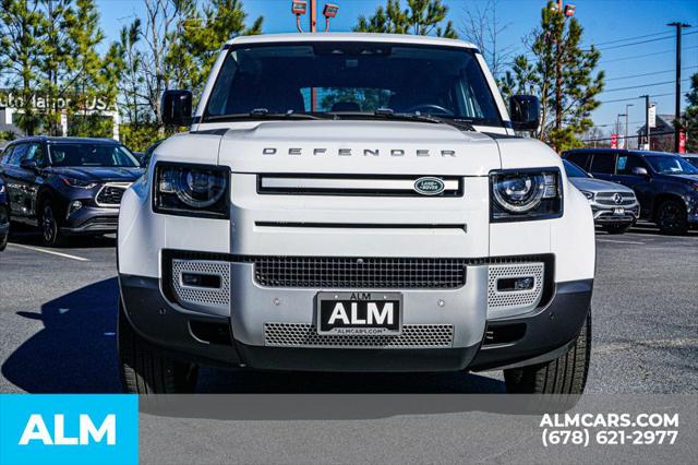 2022 Land Rover Defender 110 SE