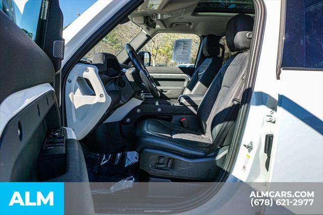 2022 Land Rover Defender 110 SE