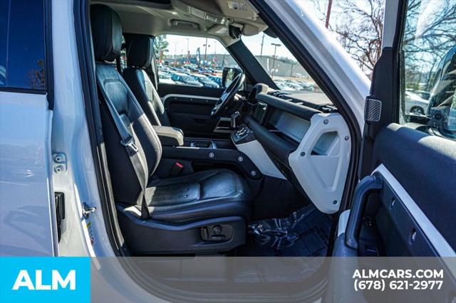 2022 Land Rover Defender 110 SE