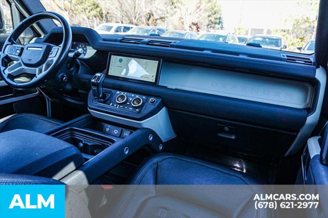2022 Land Rover Defender 110 SE