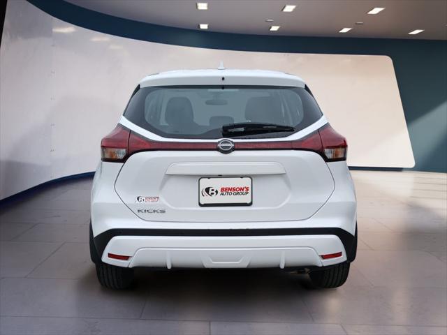2024 Nissan Kicks S Xtronic CVT