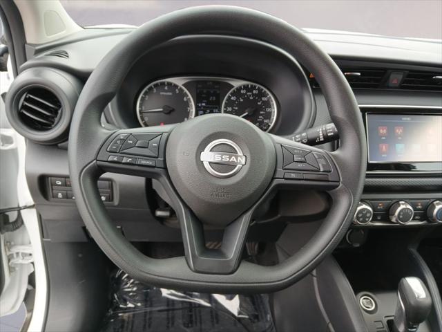 2024 Nissan Kicks S Xtronic CVT