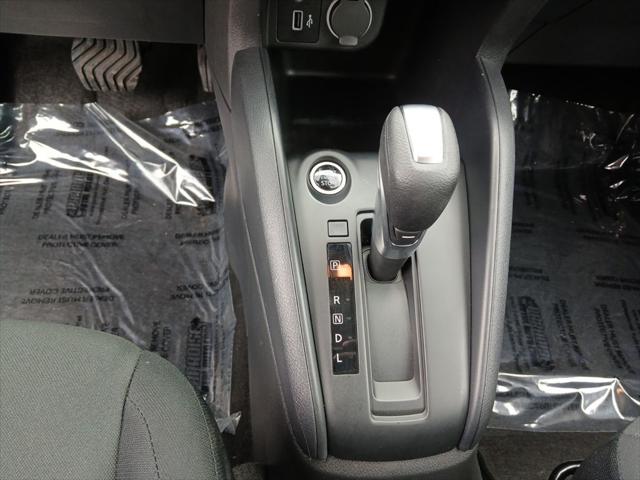 2024 Nissan Kicks S Xtronic CVT