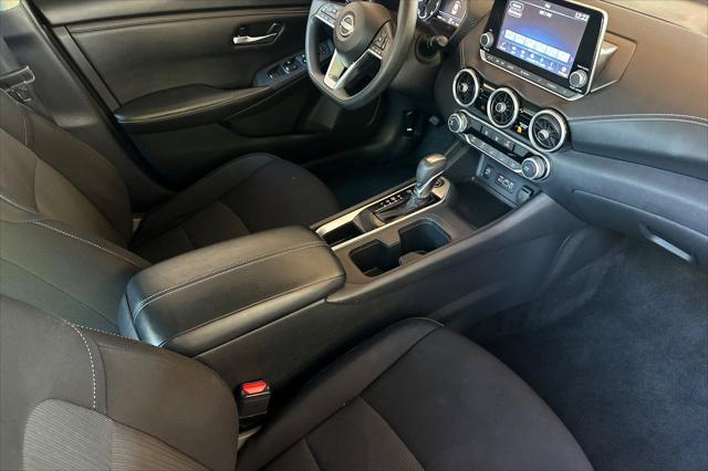 2024 Nissan Sentra SV Xtronic CVT