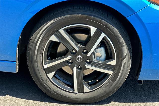2024 Nissan Sentra SV Xtronic CVT