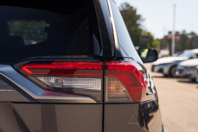 2019 Toyota RAV4 Hybrid XSE