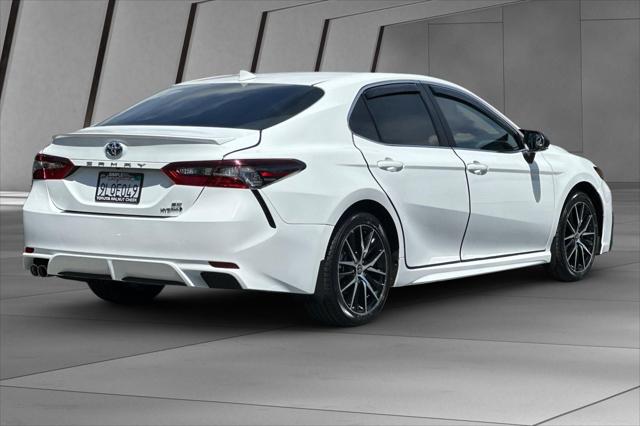 2024 Toyota Camry SE
