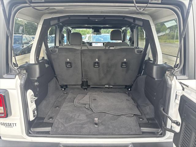 2025 Jeep Wrangler 4-Door Summit 4x4