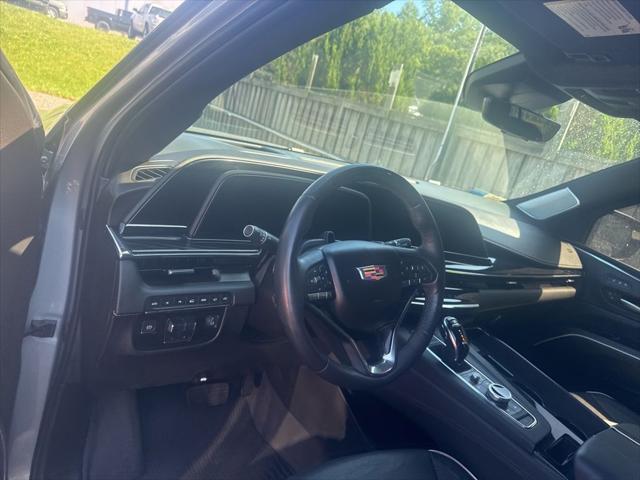 2024 Cadillac Escalade 4WD Sport
