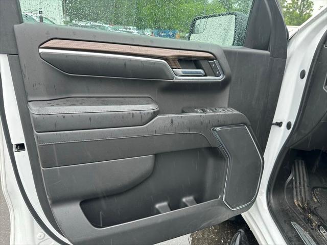 2023 Chevrolet Silverado 1500 4WD Crew Cab Short Bed RST
