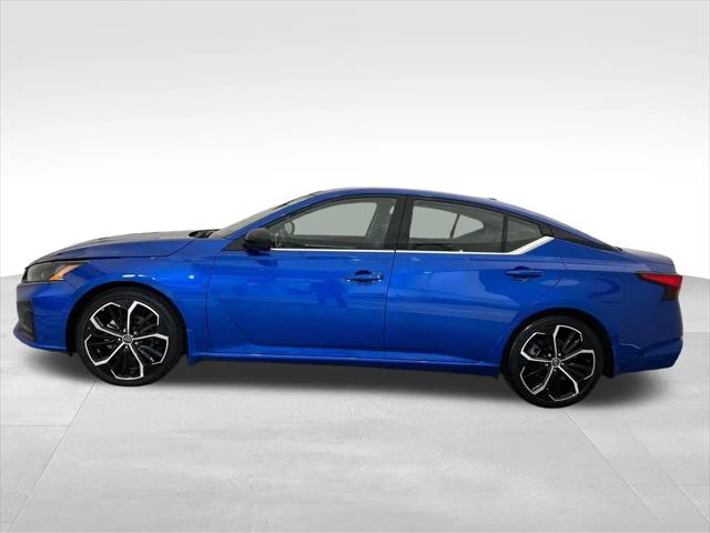 2025 Nissan Altima SR FWD