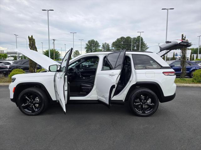 2023 Jeep Grand Cherokee Altitude 4x4