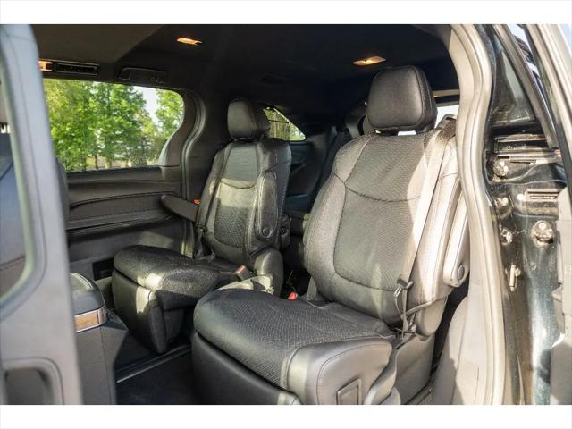 2025 Toyota Sienna Platinum