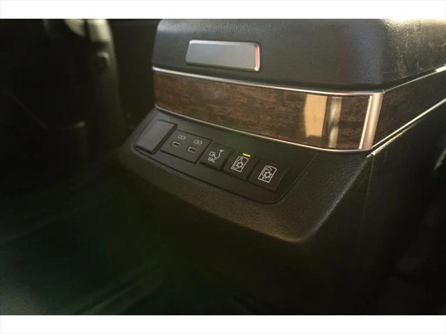 2025 Toyota Sienna Platinum