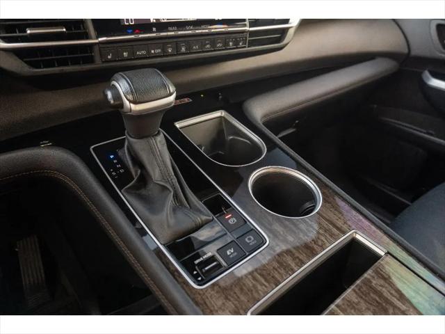 2025 Toyota Sienna Platinum