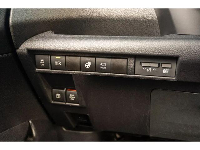 2025 Toyota Sienna Platinum