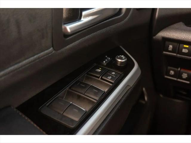 2025 Toyota Sienna Platinum