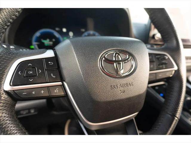 2025 Toyota Sienna Platinum