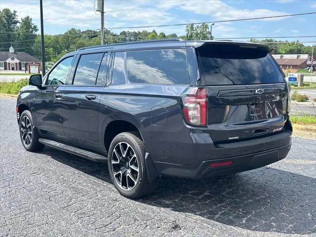 2023 Chevrolet Suburban RST