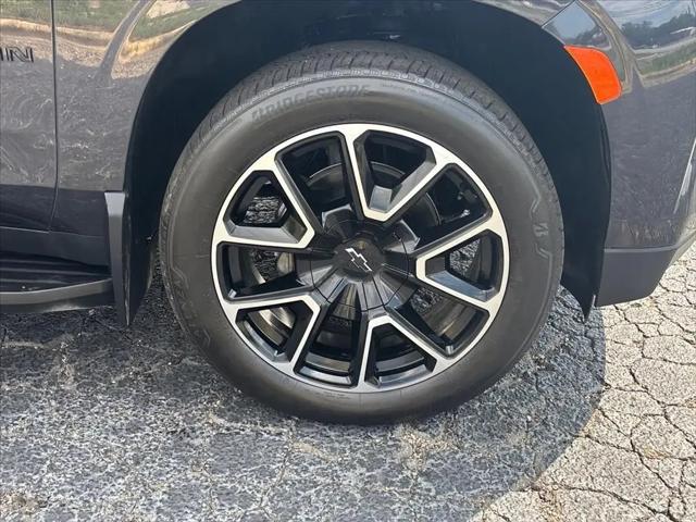 2023 Chevrolet Suburban RST